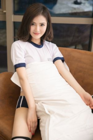欧美性大乳安吉拉怀特_1080高清电影在线