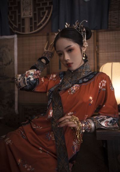 艳妇荡岳丰满交换做App_BD英语超清免费观看