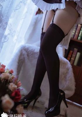 翁翁和月月偷吃_BD英语神马在线观看
